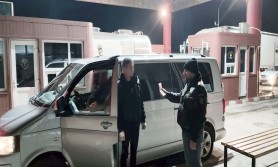 Un șofer a circulat 15 ani cu permisul de conducere fals